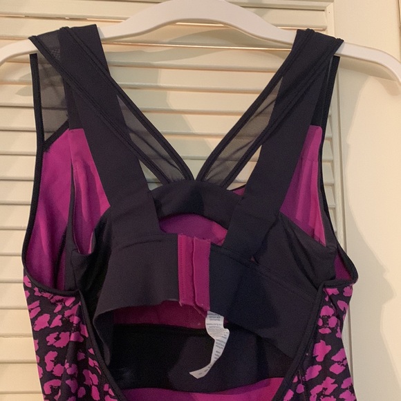 Lululemon Purple Leopard Print Tank Top Built In Bra 6 - Picture 3 of 5